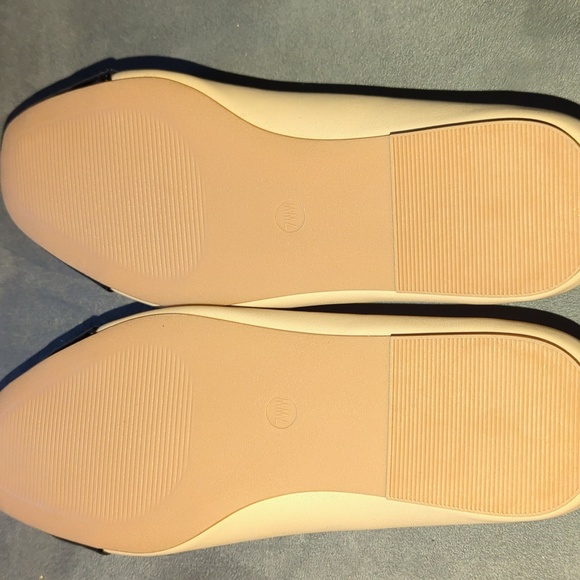 Wide Width Flats - Picture 7 of 11